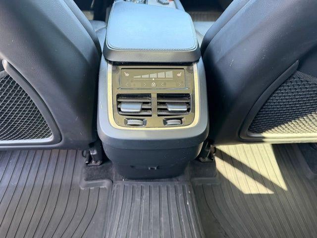 2021 Volvo XC90 T5 AWD Momentum 7P