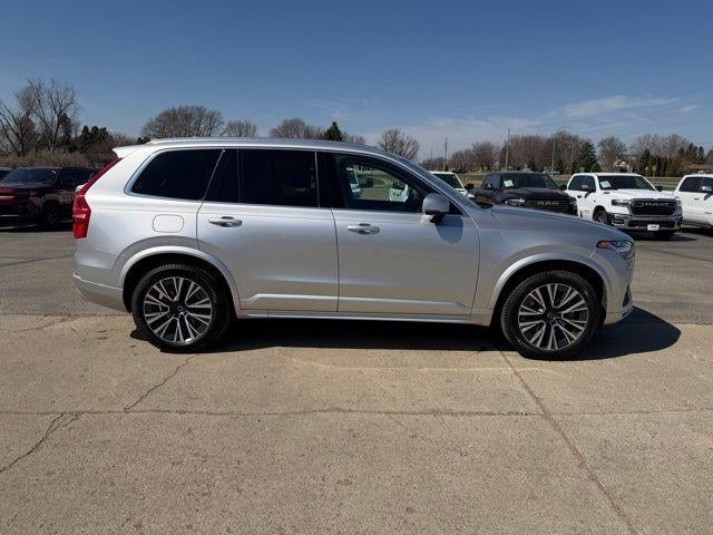 2021 Volvo XC90 T5 AWD Momentum 7P