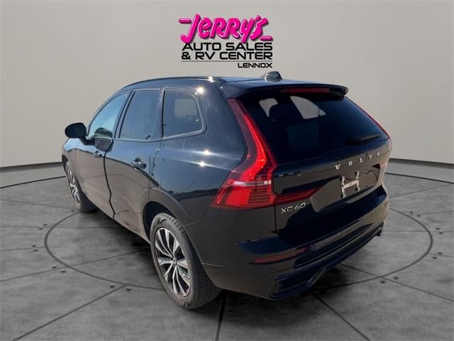 2025 Volvo XC60 B5 AWD Plus