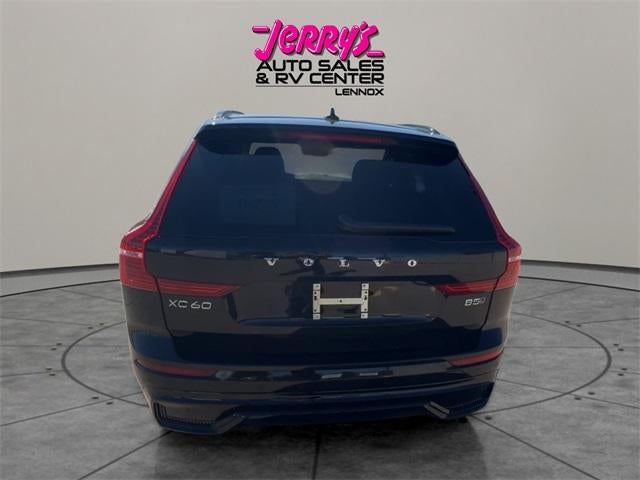 2025 Volvo XC60 B5 AWD Plus