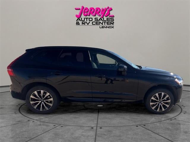 2025 Volvo XC60 B5 AWD Plus