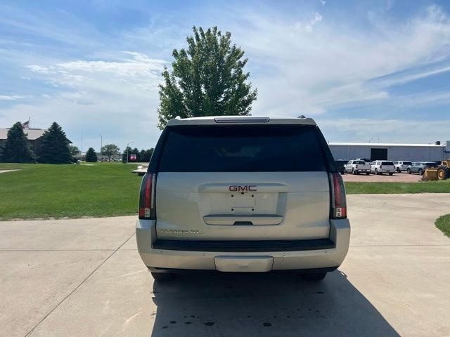 2016 GMC Yukon XL SLT