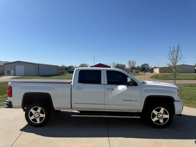 2015 GMC Sierra 2500 HD Denali