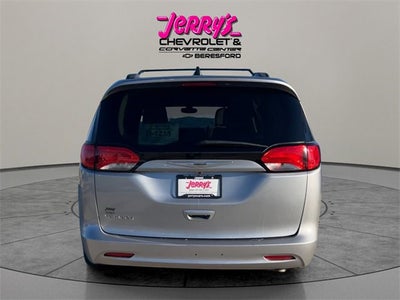 2021 Chrysler Voyager LXI