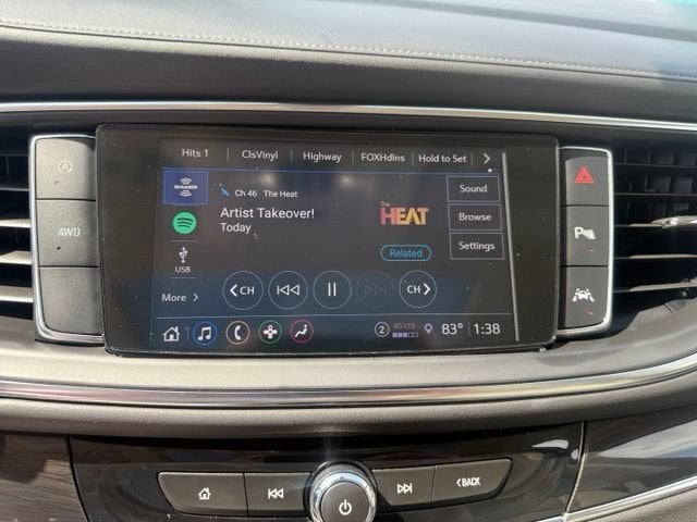 2023 Buick Enclave Essence