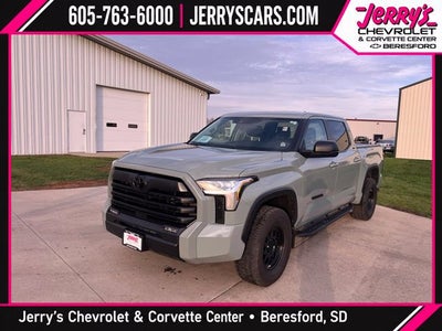 2024 Toyota Tundra 4WD SR5