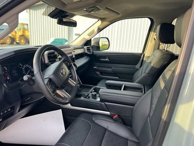 2024 Toyota Tundra 4WD SR5