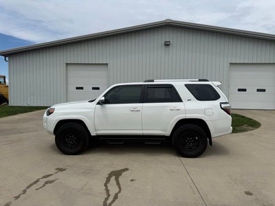 2020 Toyota 4Runner SR5