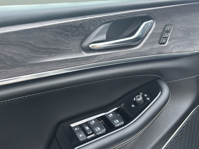 2024 Jeep Grand Cherokee Overland