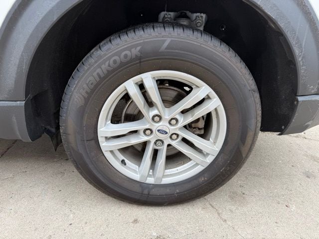 2023 Ford Explorer XLT 202A