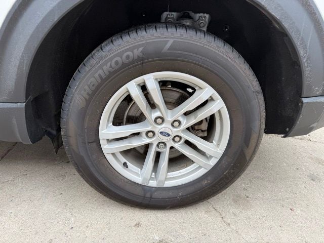 2023 Ford Explorer XLT 202A