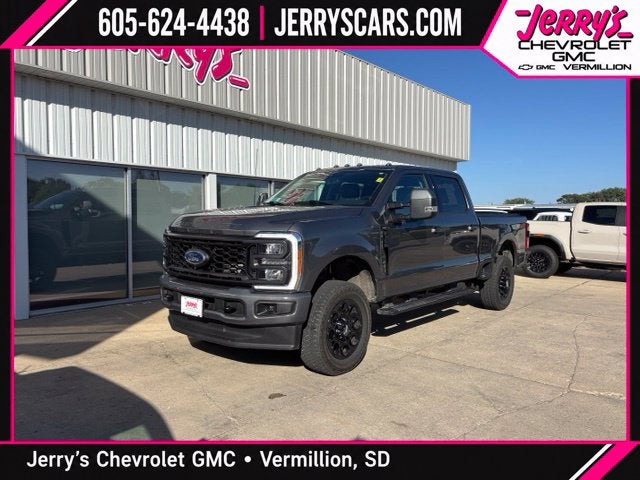 2023 Ford F-350SD Lariat