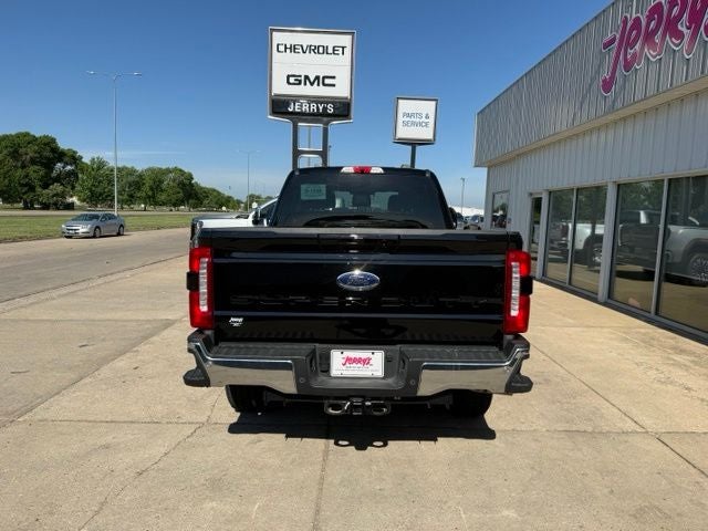 2025 Ford F-350SD Lariat