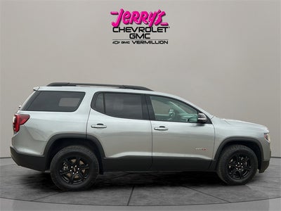 2023 GMC Acadia AT4