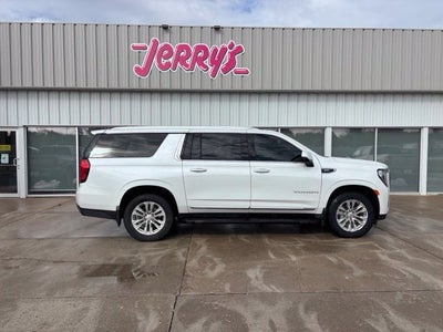 2022 GMC Yukon XL SLT