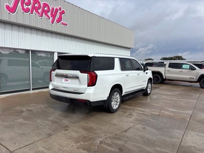 2022 GMC Yukon XL SLT