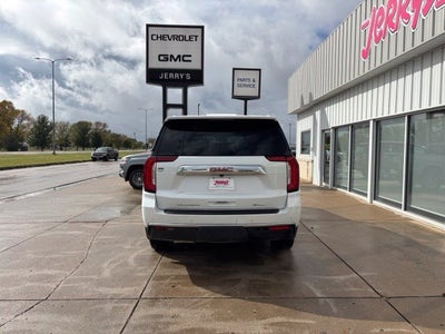 2022 GMC Yukon XL SLT