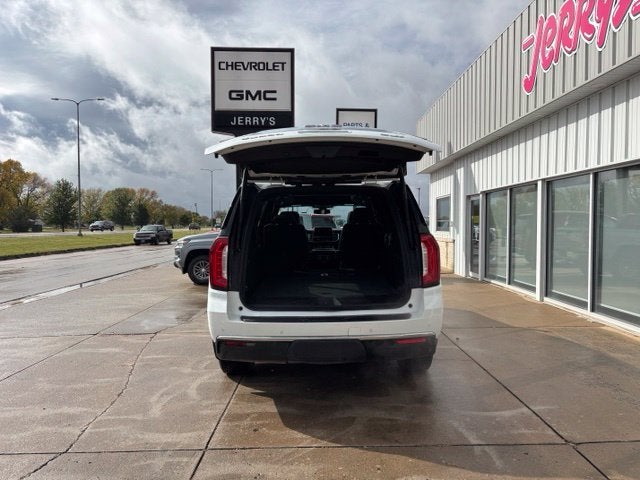 2022 GMC Yukon XL SLT