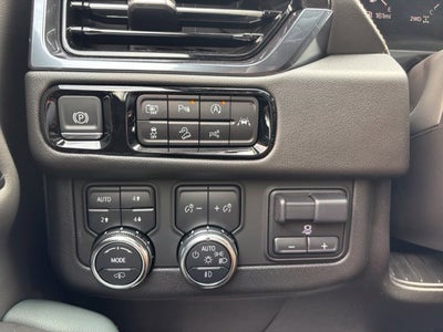 2025 GMC Yukon XL AT4