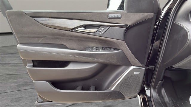 2018 Cadillac Escalade Platinum Edition