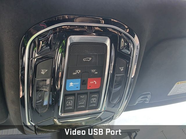 2022 Jeep Grand Wagoneer Series II OBSIDIAN PACKAGE