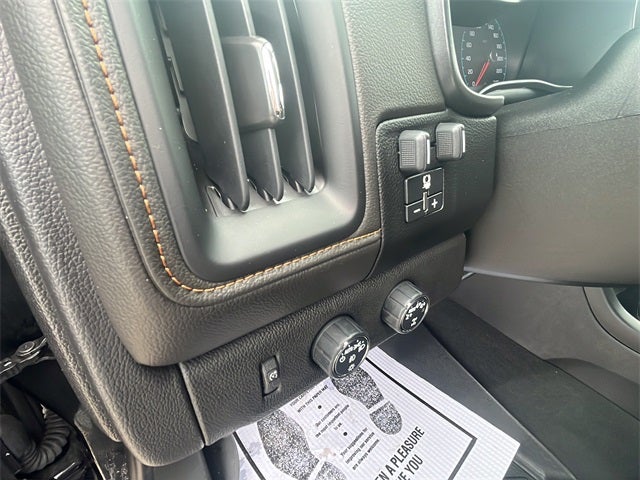 2022 GMC Canyon AT4 w/Leather Long Box