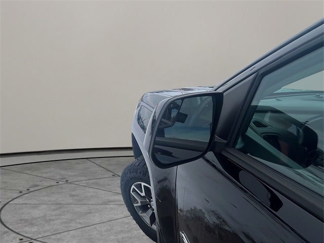 2022 GMC Canyon AT4 w/Leather Long Box