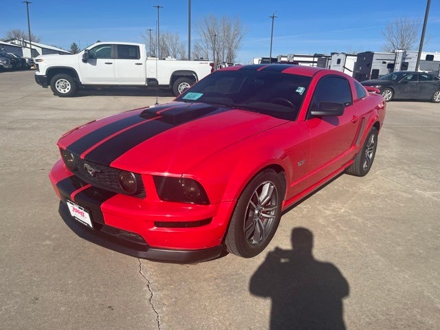 2005 Ford Mustang GT Premium