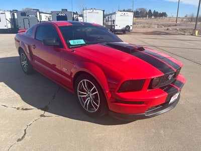 2005 Ford Mustang GT Premium